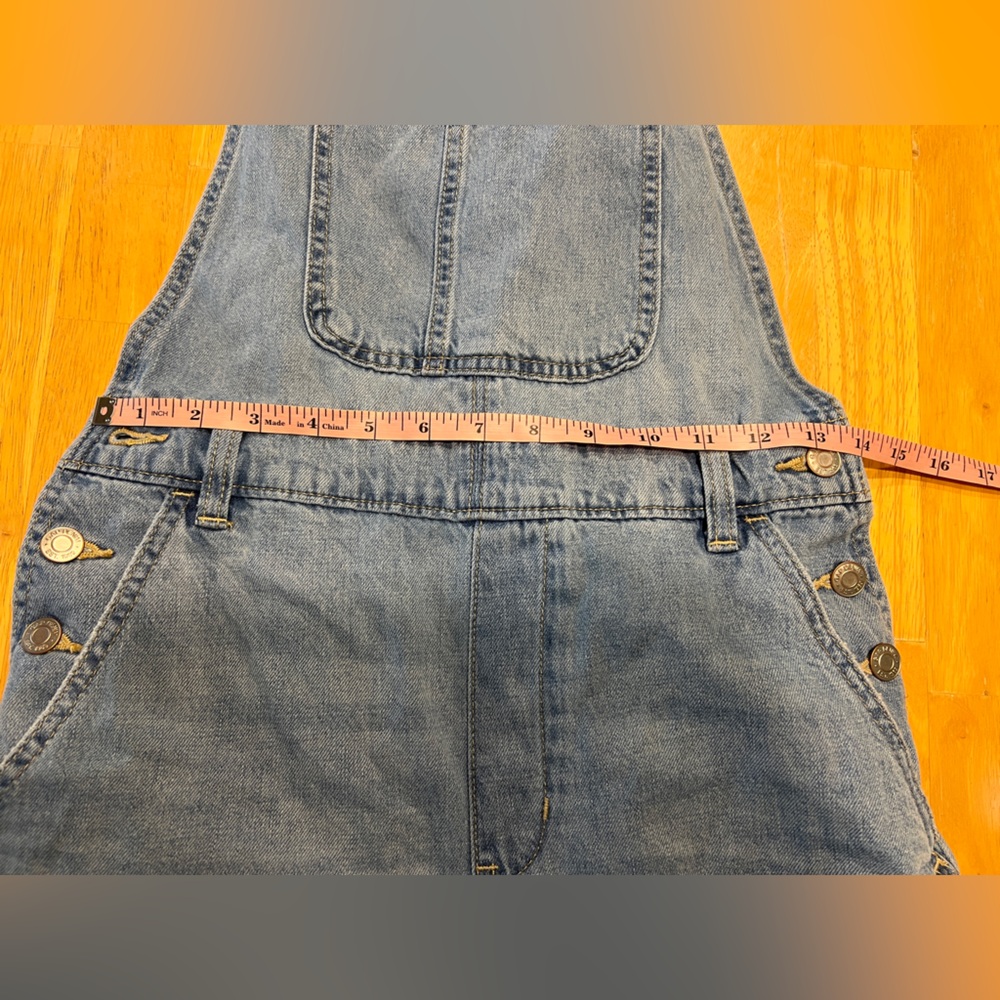Gap Short Overalls - Picture 5 of 6